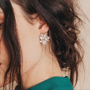 Olive + Piper Versailles stud earrings